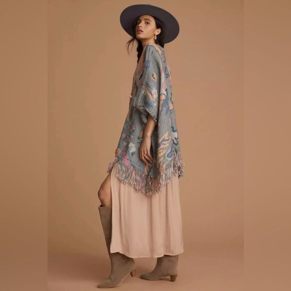 Anthropologie Kimono Sweater Chunky Knit Paisley Fringe One Size Gray Motif - Picture 2 of 9